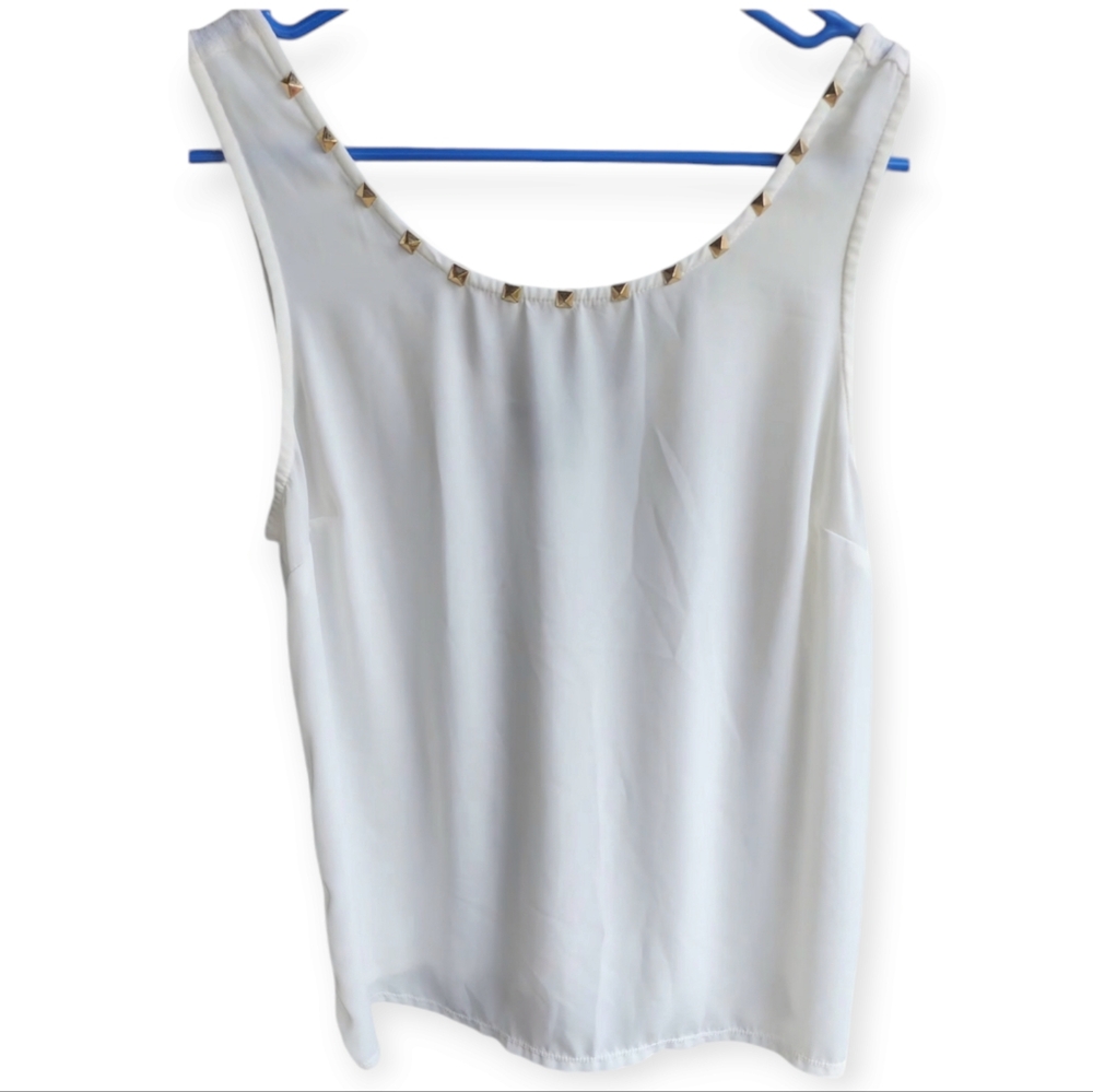 Maurices white sheer sleeveless blous f with gold embellishments size L